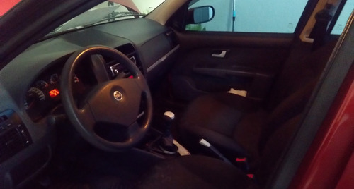 Fiat Siena 1.8 Hlx Flex 4p