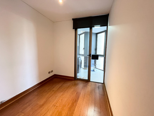 Calle Tranquila A Pasos De Metro El Golf Amoblado, Disponibl