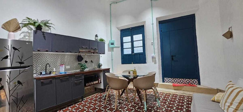 Casa En Venta Totalmente Amueblada En Avenida Itzaes, Merida.