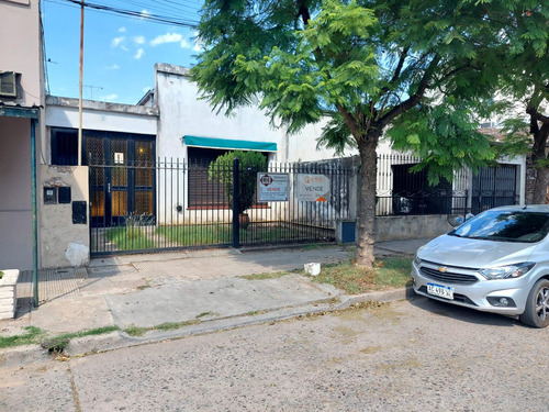 Casa En  Centro De Lujan