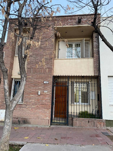 Venta De Casa En El Barrio Trapiche De Godoy Cruz