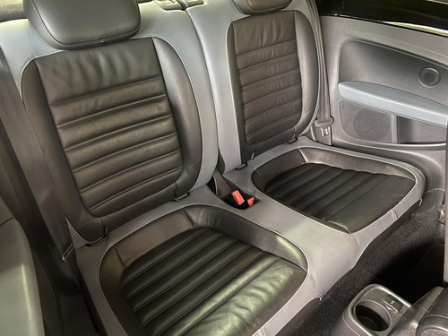 Imagem 11 de 18 de Volkswagen - Fusca 2.0 Tsi 16v Aut. (kit R-line) - 2013