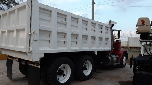 Imagen 12 de 15 de Camión De Volteo Peterbilt