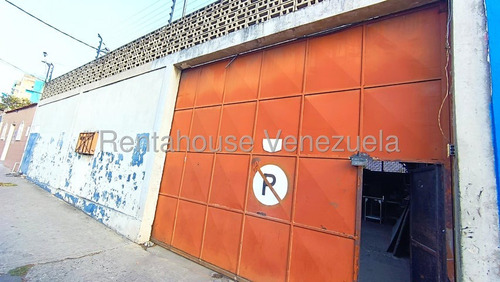 Erika Armeya Vende, Galpon En La Avenida Libertador De Barquisimeto, Flex: 25-18059