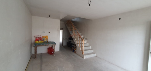 Imagen 5 de 14 de Venta 3 Triplex De 4 Ambientes Ciudad Evita