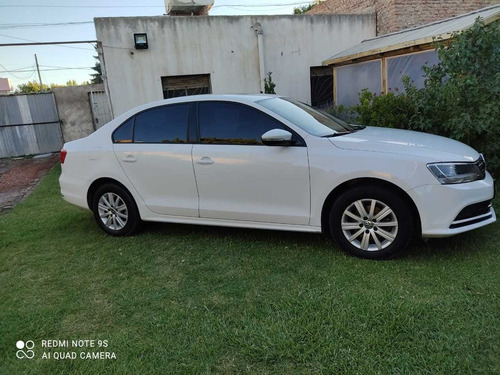 Volkswagen Vento 2.0 Advance 115cv 2015