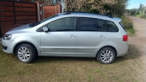 Volkswagen Suran 1.6 Highline 101cv