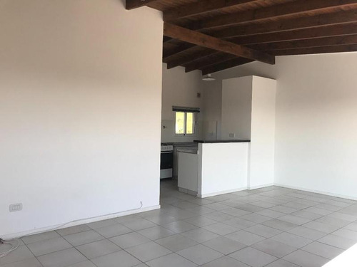 Imagen 3 de 22 de Excelente Departamento De 2 Amb Con Terraza