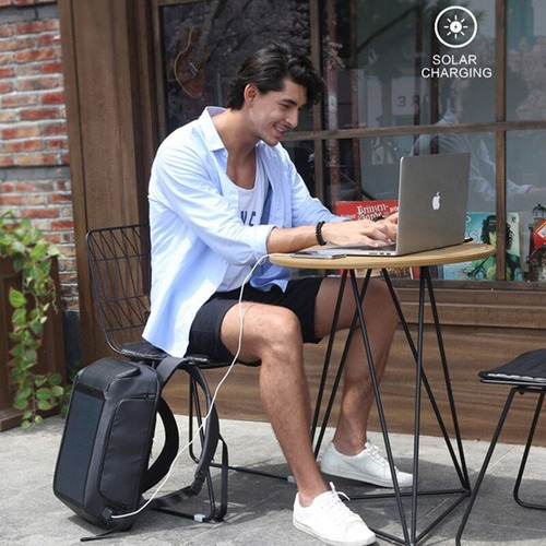 Mochila Multifuncional Notebook 15,6 Carregamento Solar Externo com Usb Material Impermeavel Cor Preto Kingsons Ks9386w
