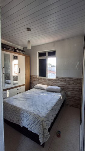 Uma Casa 1quarto Banheiro Cozinha Intregada Com A Sala 25mc