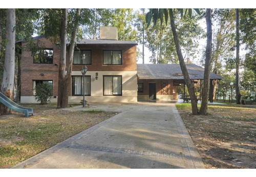 Venta Casa En Bosque Con Caleta. Puerto Paraiso