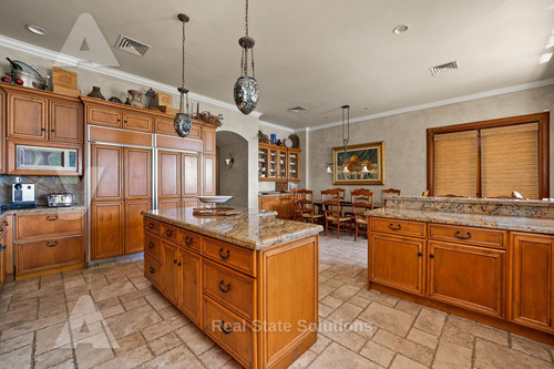 Casa En Venta, Lujo En Ocean Front, 7 Recámaras, 2 Piscinas, Zona Hotelera, Cancún