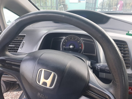 Honda Civic 1.8 Lxs Mt