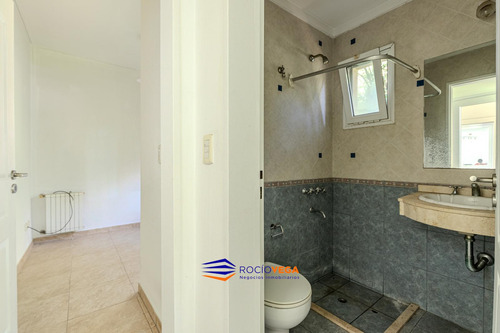 Casa En Venta Y Alquiler En Campos De Alvarez