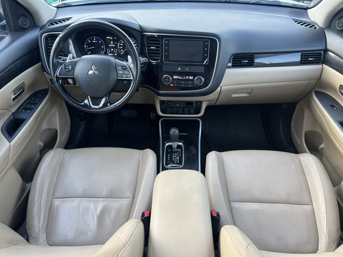 Mitsubishi Outlander 2.2 16V