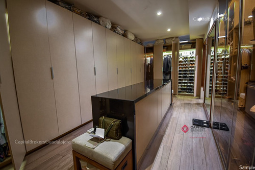 Casa De Lujo En Venta O Renta En Providencia