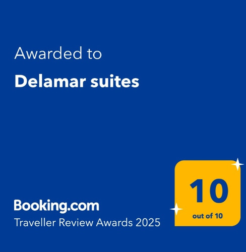 Suite Con Vista Al Mar. Un Dormitorio Matrimonial. 3 Pax.