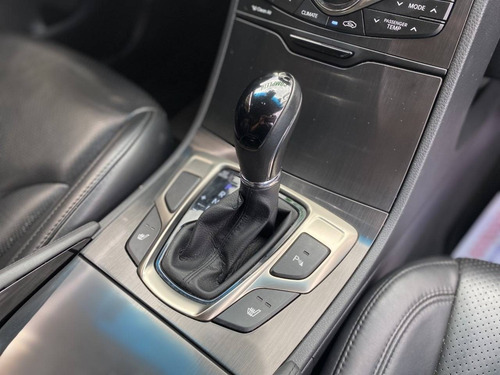 Imagem 12 de 15 de Hyundai Azera 3.0 Mpfi Gls V6 Gasolina 2015 - Automático