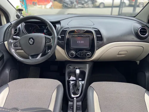 Renault Captur 2.0 Intens Automática
