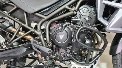 Imagem 9 de 10 de Triumph Tiger 800 Xcx