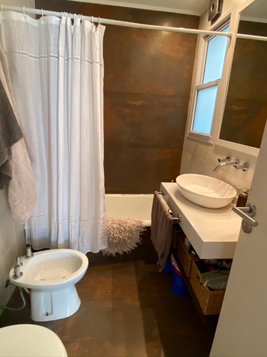 Imagen 8 de 14 de Venta 4 Amb. Con Dependencia Y Baño - Cabildo 400