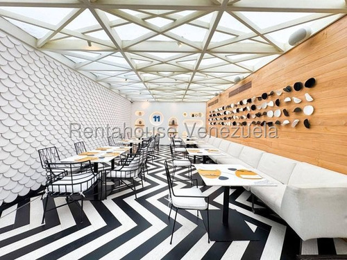 Local Comercial Multiemprendedor En Venta En Los Palos Grandes 25-23477 Cs