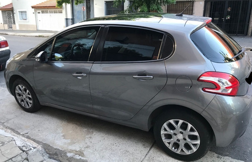 Peugeot 208 Allure 1.6n Touchscreen