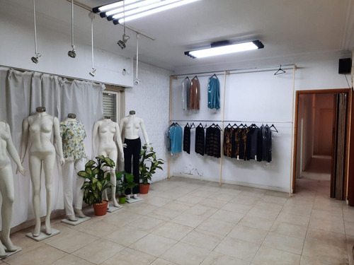 Alquiler Inmueble Comercial -local- Excelente Ubicacion Sobre Avenida Urquiza En Caseros Centro