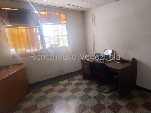 Galpón Comercial En Venta Boleita Norte Mls #25-20163
