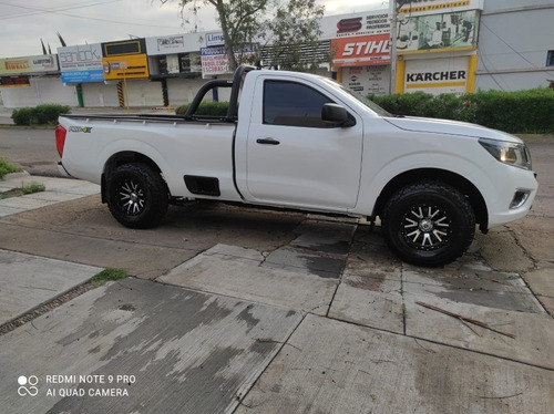 Imagen 2 de 10 de Nissan Np300 2018 2.5 Pick-up Dh Pack Seg Mt