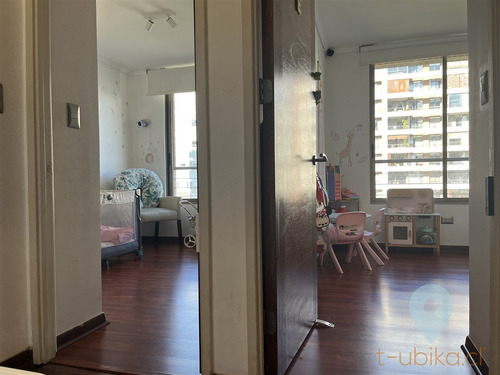 Venta Lindo Departamento 3d/3b, A Pasos Colón Con Vespucio