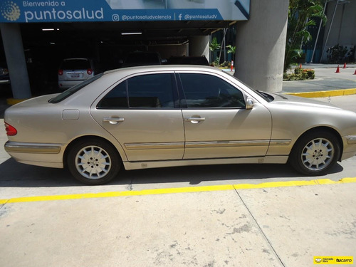 Mercedes Benz E-240 Elegance
