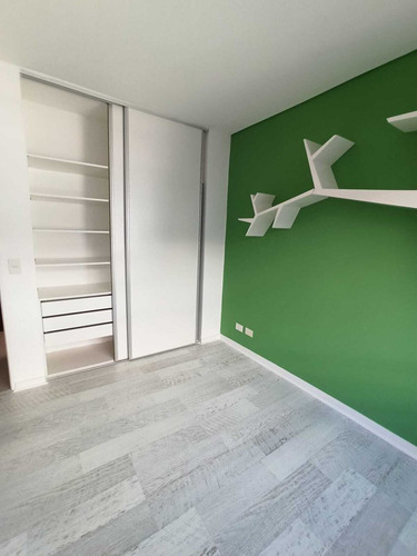 Departamento En Venta En Tigre, 3 Dormitorios, 2 Baños Y Toillete, Dos Cocheras Y Pileta