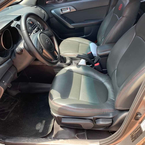 Kia Cerato Forte 1.6 Mecanico