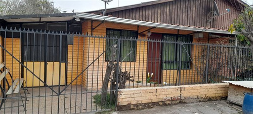 Casa En Venta De 2 Dormitorios En Maipú