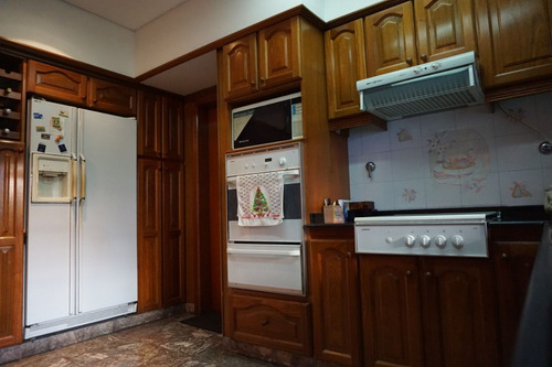 Casa En Venta En Caseros