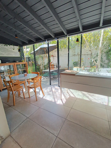 Rt- Casa 2 Pisos Remodelada X Arquitectos, 4dor + 3b + 2est