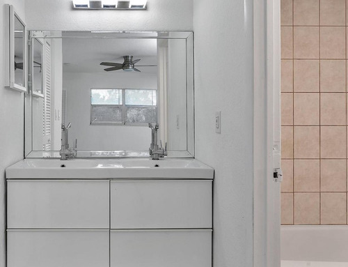 Departamento En Venta - 2 Dormitorios 2 Baños - 104mts2 - Lauderhill, Florida, Usa