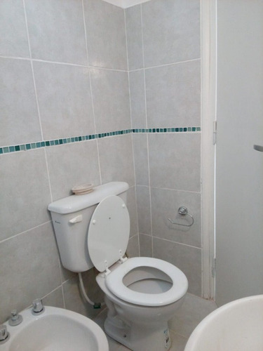Imagen 8 de 13 de Casa Barrio Residencial América