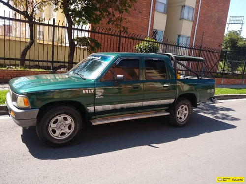Toyota Hilux Mt 2.4