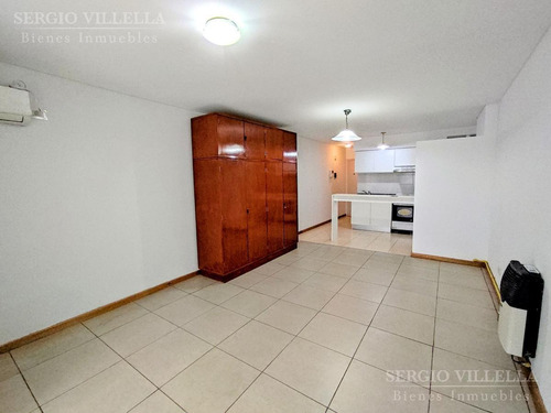 Imagen 6 de 17 de Departamento Monoambiente Con Patio En Venta En Rosario
