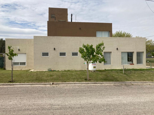 Imagen 3 de 10 de Venta Casa En Barrio Privado Tejas Iv Cordoba