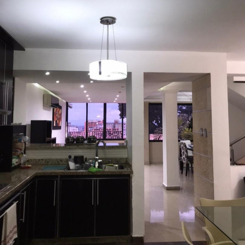 Imagen 7 de 14 de Venta Townhouse Lomas Alto, Urb Lomas Del Este Valencia