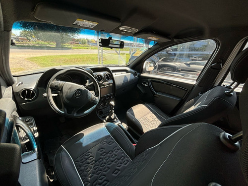 Renault Duster Oroch 2.0 Outsider Plus