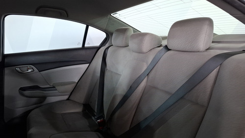Honda Civic 1.8 LX MT 4DRS