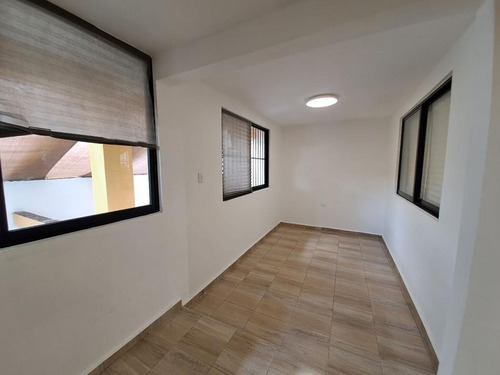 Imagen 5 de 14 de Venta De Casa Amueblada Y Equipada En Pensiones