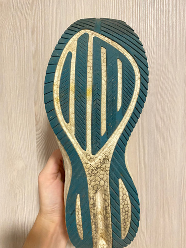 Zapatillas Saucony Triumph Hombre 11.5 Us (Usado)