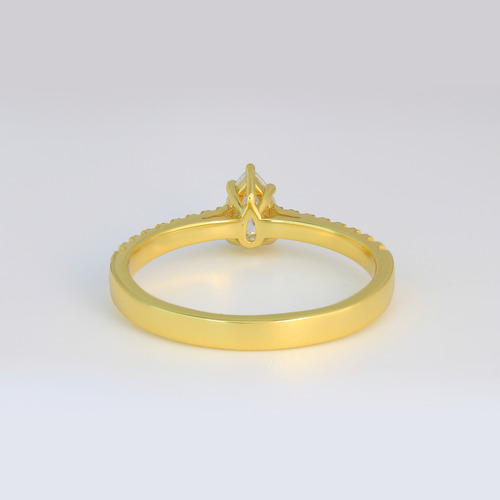 Anillo Zephir Con Moissanita Pavé - Corte Pera - Aran 0.75ct