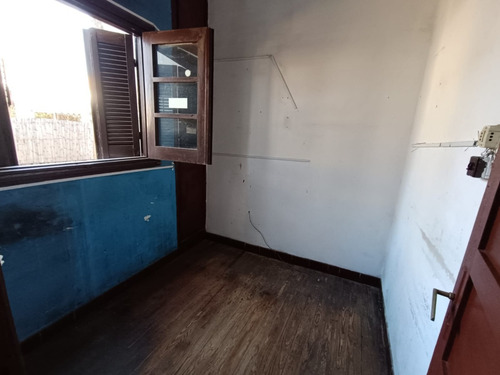 Casa En Venta 3 Dormitorios, Balcón Y Azotea