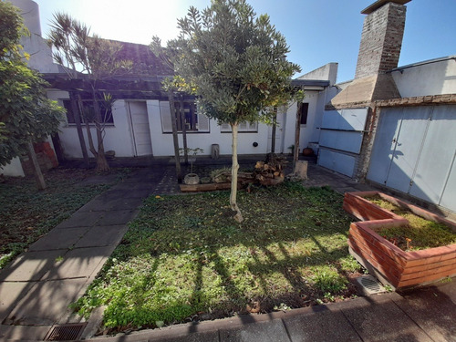 Imagen 14 de 21 de 31/59, Casa, Venta, 9 Habitaciones, Garage, Patios, 3 Baños